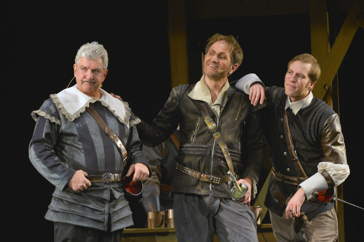 Мюзикл «Сирано де Бержерак». Евгений Алешин в роли Сирано де Бержерака
Фото: Иркутский музыкальный театр