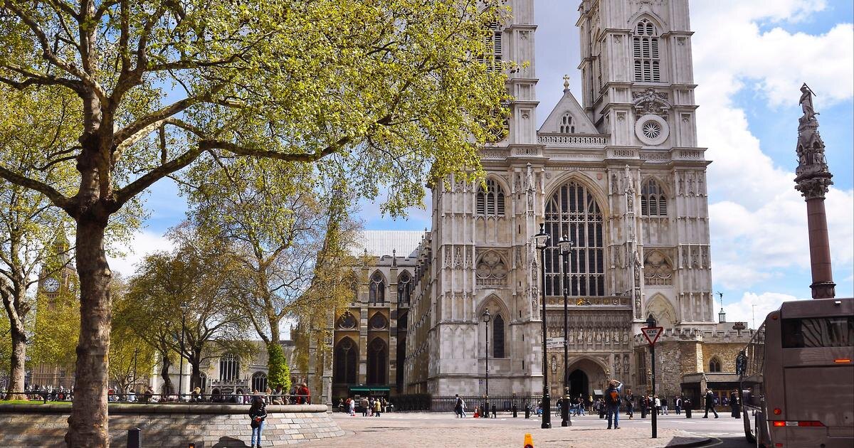 Найдено в Яндекс Картинках по запросу «вестминстерское аббатство в лондоне фото» https://content.r9cdn.net/rimg/dimg/cf/ed/7da44303-lm-5035-166c18d45c7.jpg?width=1200&height=630&xhint=2011&yhint=1254&crop=true