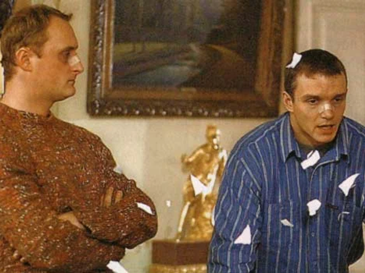 Кадр из сериала "Двое из ларца"© Феникс-Фильм (2006)