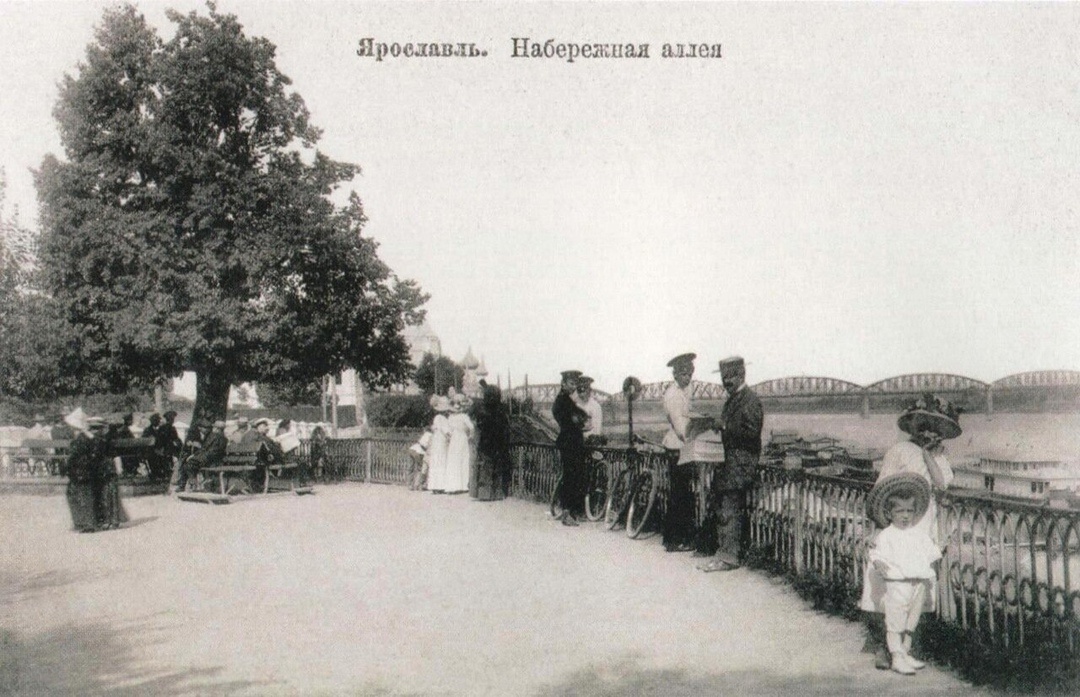 Волжская набережная в Ярославле