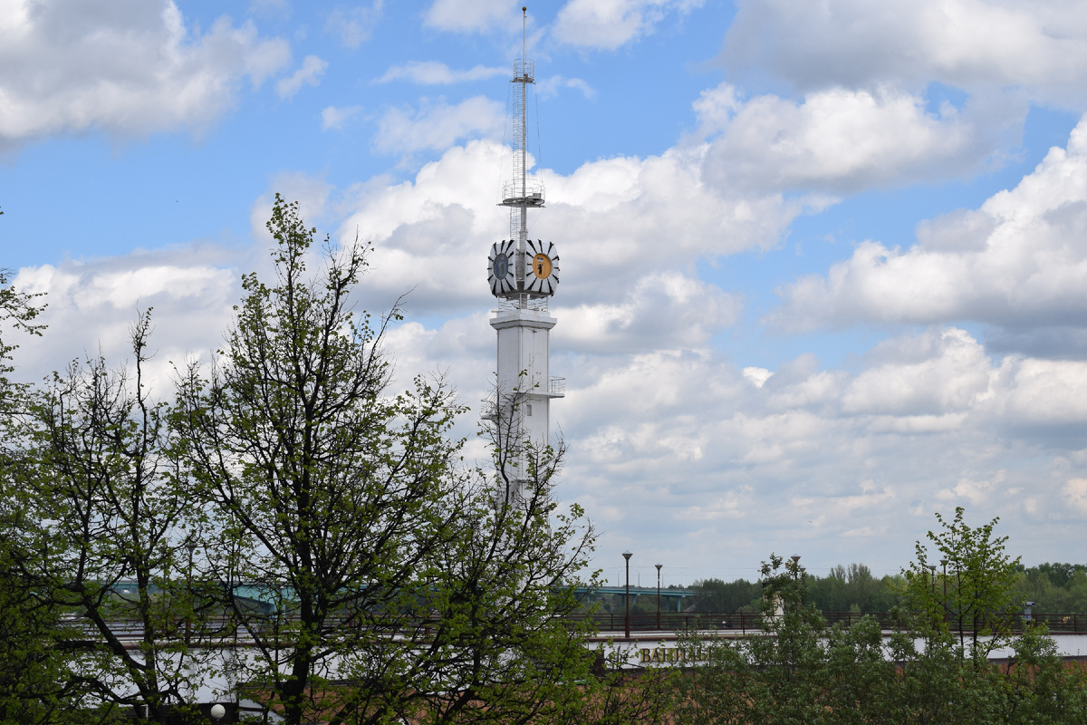 Волжская набережная в Ярославле