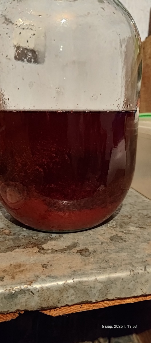 Вот такой мощный осадок образовался за неделю.