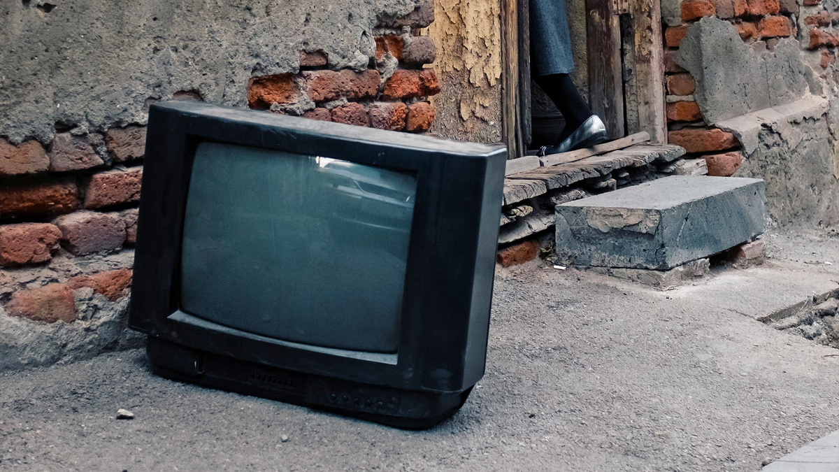 От телетекста до тюльпанов: функции телевизоров, которые стали историей