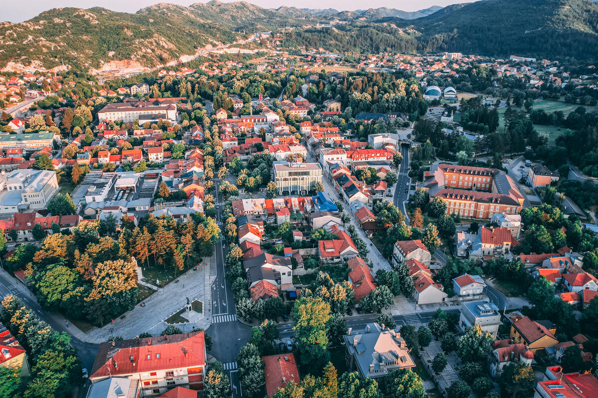 фото https://www.vijesti.me/data/images/2022/05/24/16/5412949_cetinje-5_share.jpg