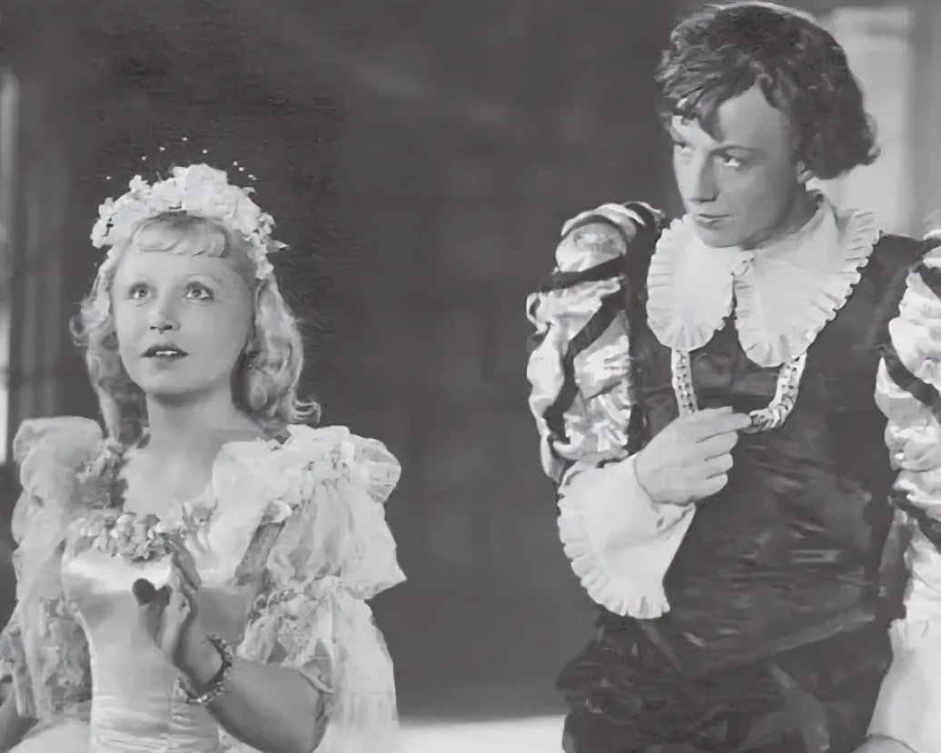 Фрагмент фильма "Золушка" 1947г