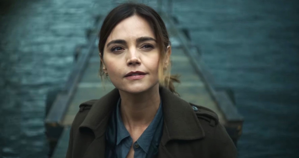 Скриншот из сериала "Пристань" ("The Jetty").