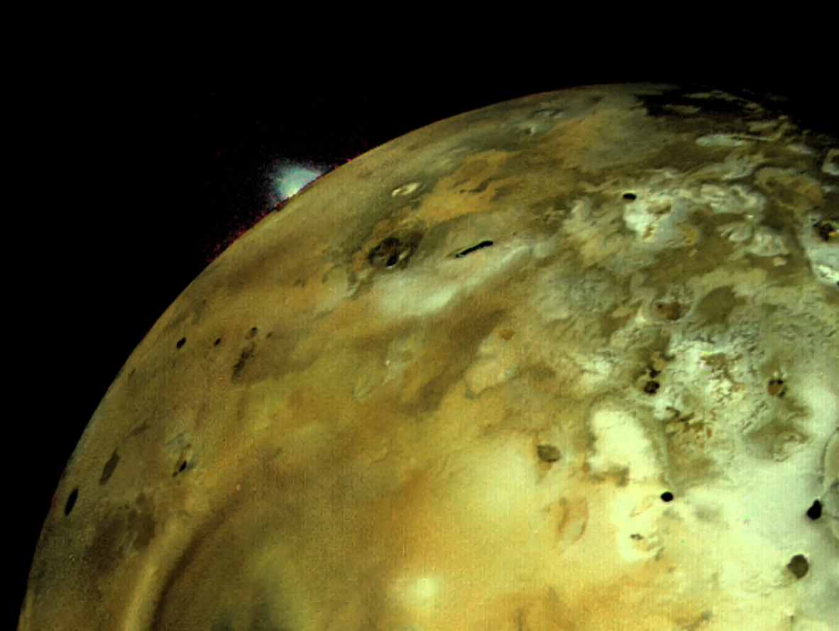 Ио, фото с Вояджер-1. НАСА