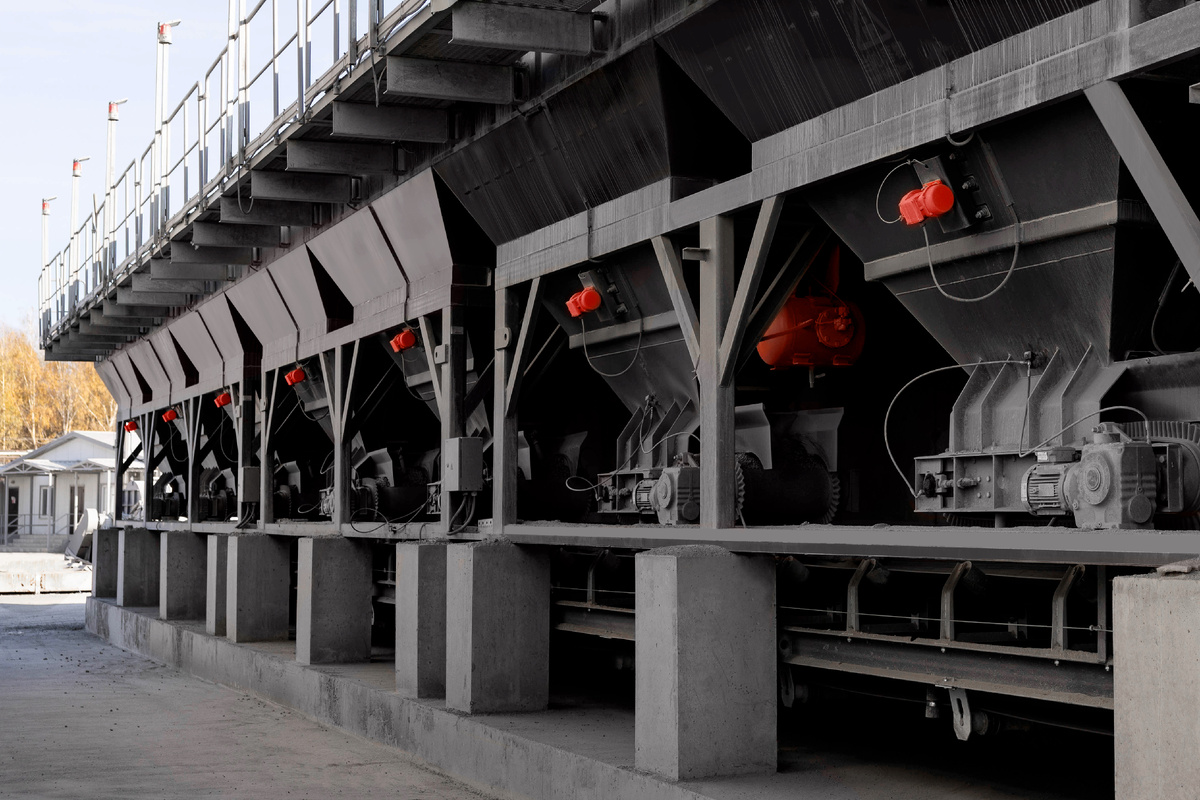 Проверка готовности бункеров инертных материалов на АБЗ 