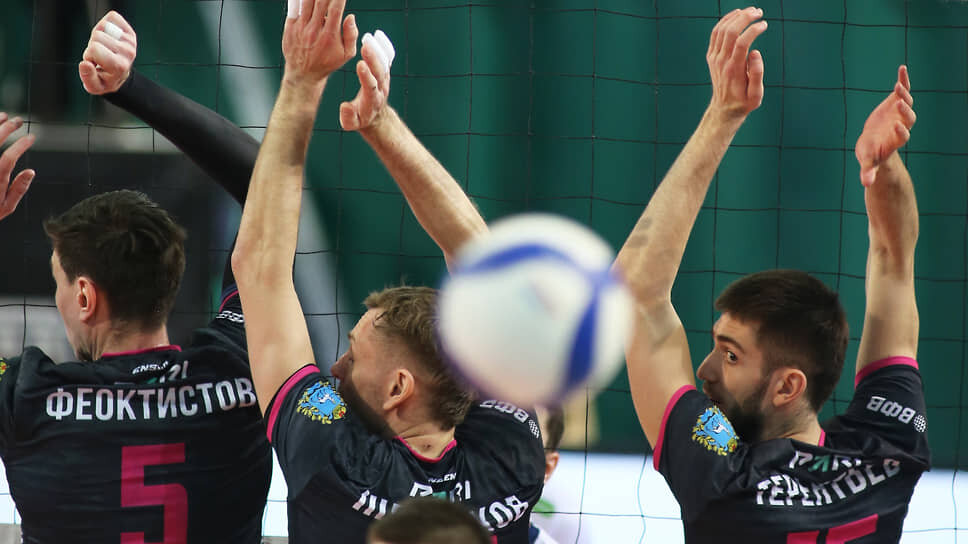 Фото: Юрий Стрелец / Коммерсантъ