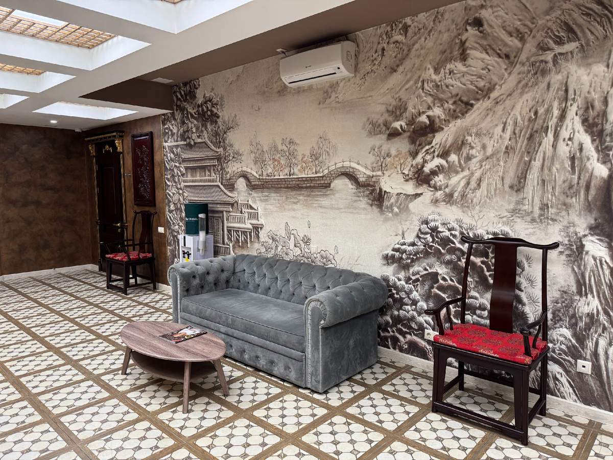 Холл в отеле "Кайлас" в Сочи... Фото автора