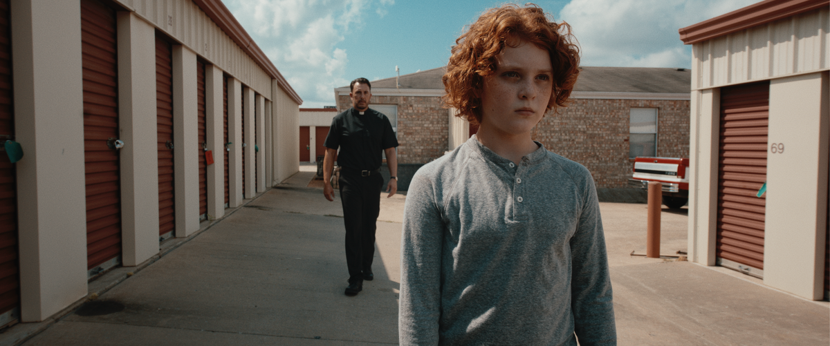 Кадр из фильма "Омен: Кладовая страхов" 2024