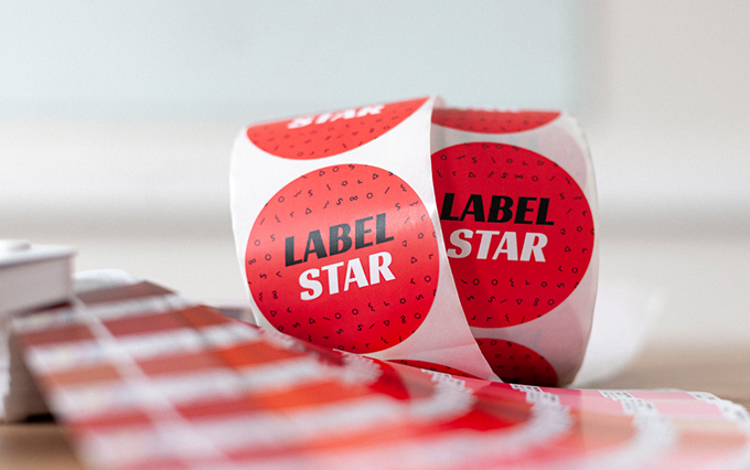 Самоклеящиеся этикетки от типографии Labelstar