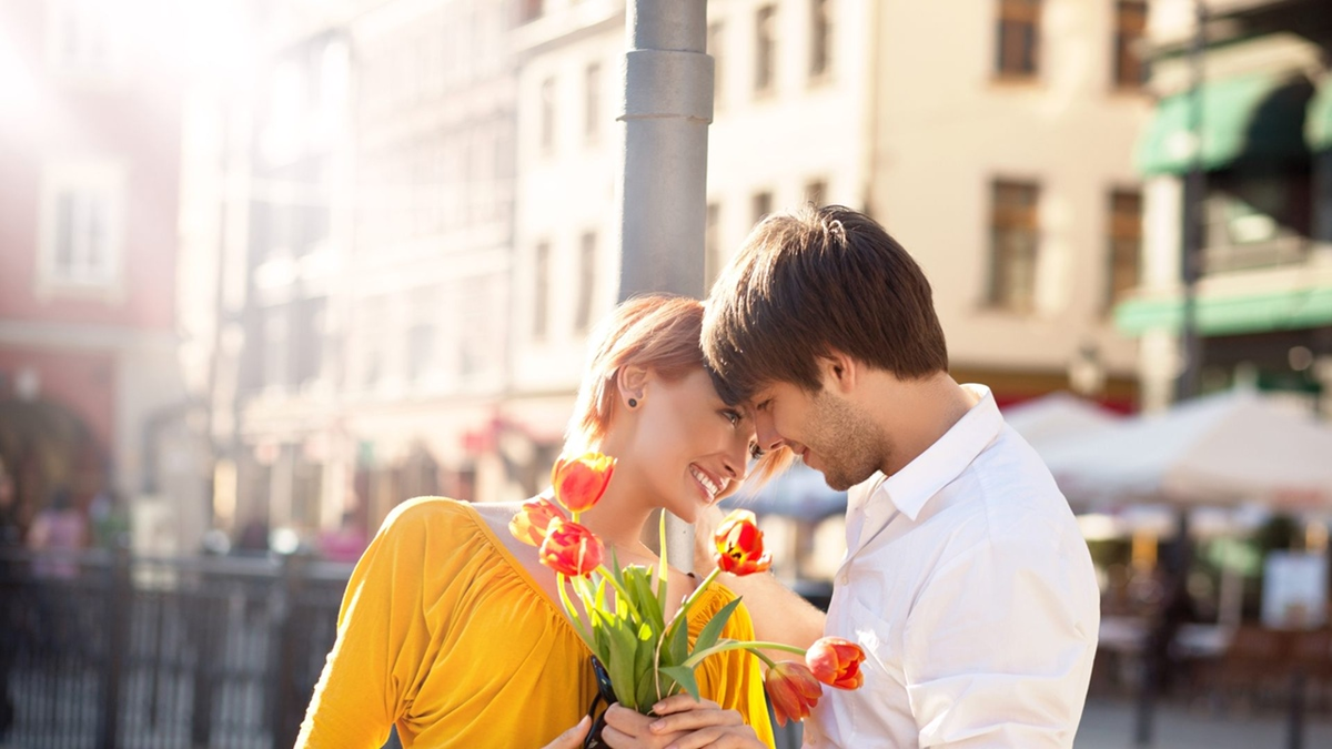 Почему весной люди влюбляются