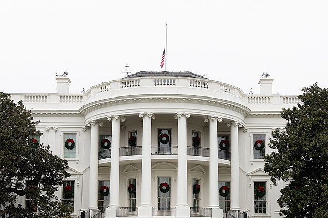 Официальный сайт президента США www.whitehouse.gov📷
