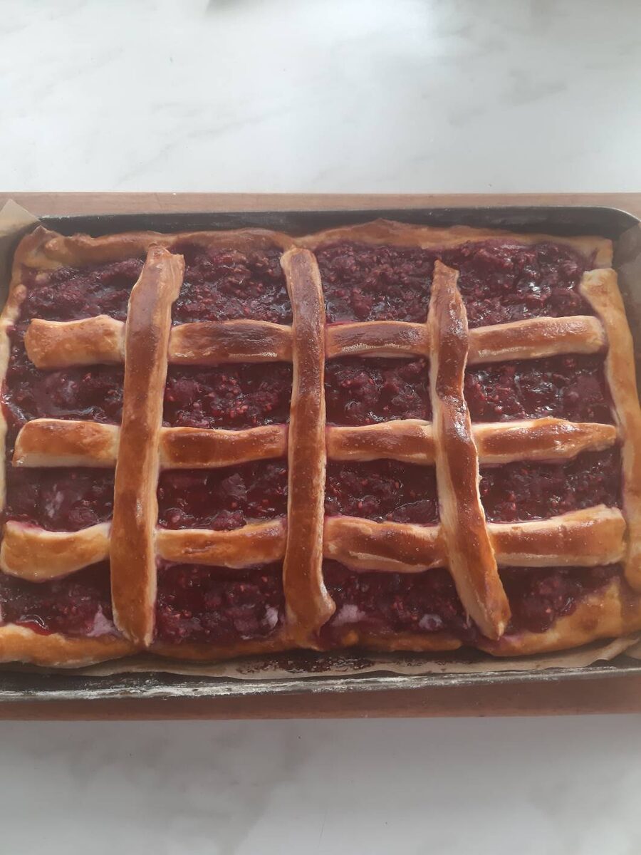 К 8 марта просто супер приготовить эту вкуснятину! Главное, быстро......