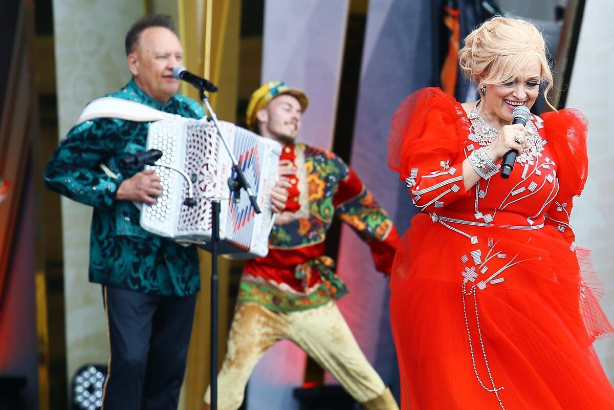 Надежда Кадышева стала новым поп-идолом молодёжи. Станислав Жданов / © РИА "Новости"