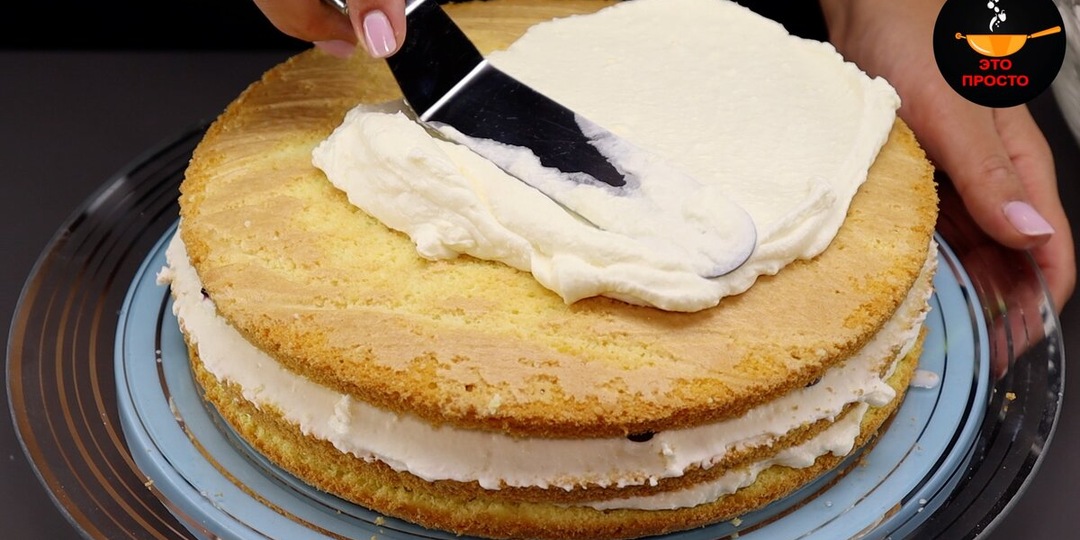 Как приготовить вкусный крем для любого десерта, чтобы он был лёгким и воздушным?
