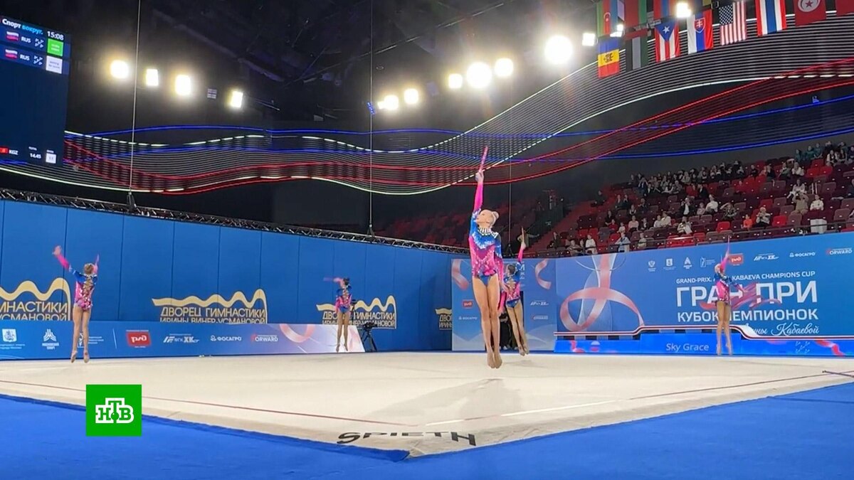   В Москве завершается Гран-при «Кубка чемпионок имени Алины Кабаевой»