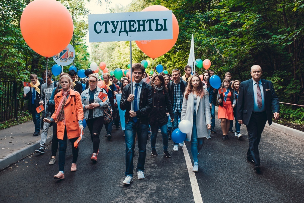 Профильный ВУЗ российской микроэлектроники, зеленоградский МИЭТ, популярен и среди парней, и среди девушек. Изображение: miet.ru 