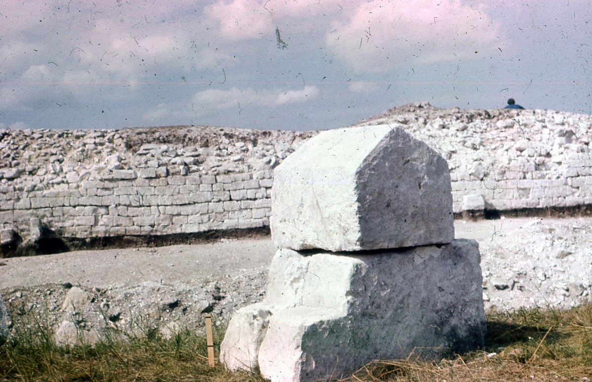 Меловые блоки Маяцкой крепости.
