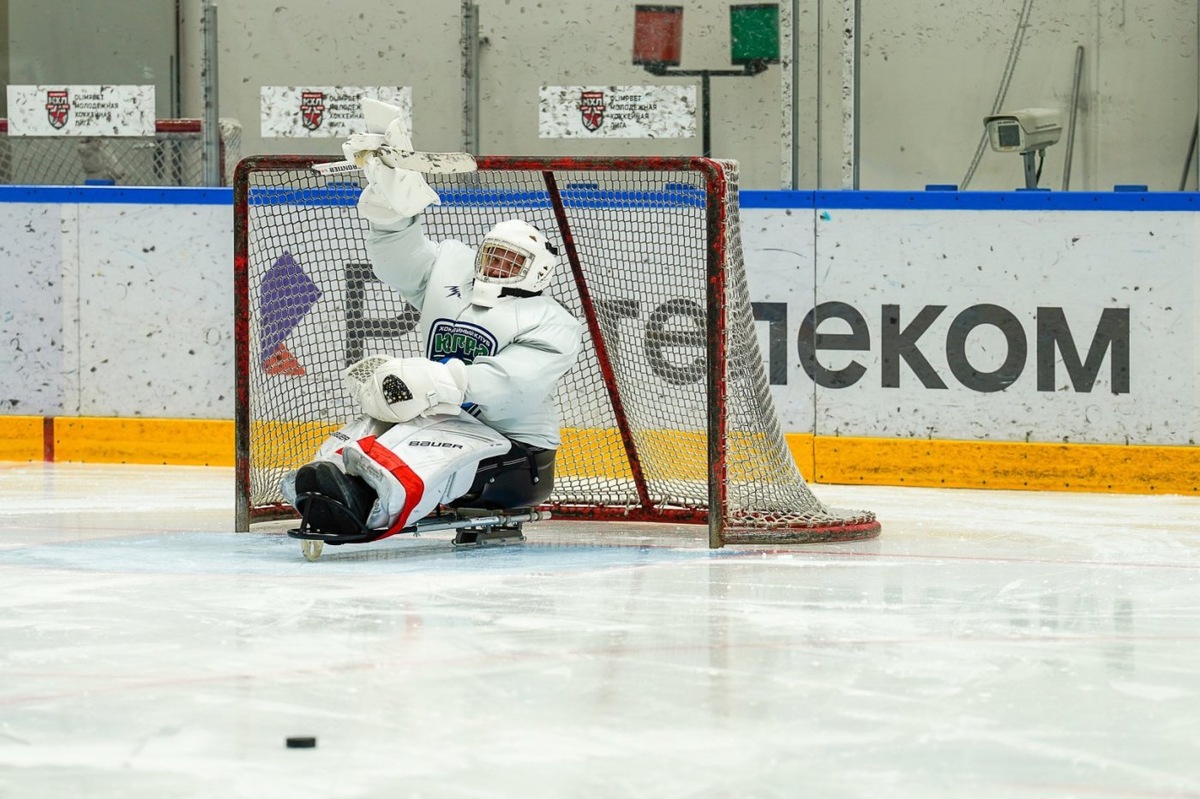    Югорские ветераны СВО активно готовятся к следж-хоккейному турниру Кубка защитников Отечества