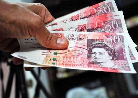    Британия передала Украине почти миллиард от замороженных активов России