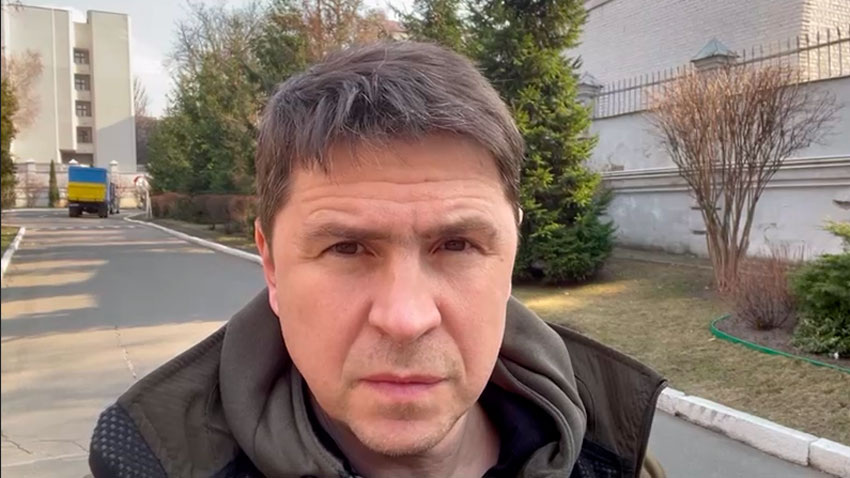    "Переговоров и капитуляции не будет". В Офисе Зеленского намерены и дальше воевать с Россией, остерегаясь превращения в "сателлита"
