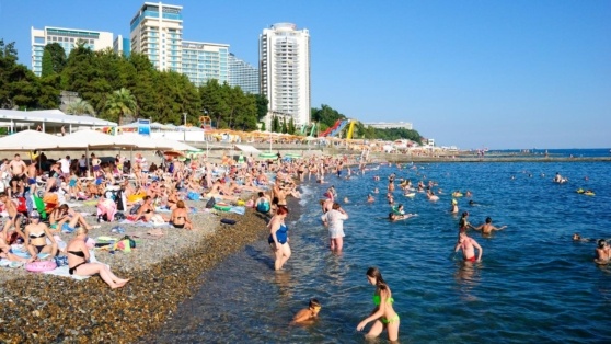    Основные пляжи Сочи откроются для отдыхающих 1 мая Алина Городниченко