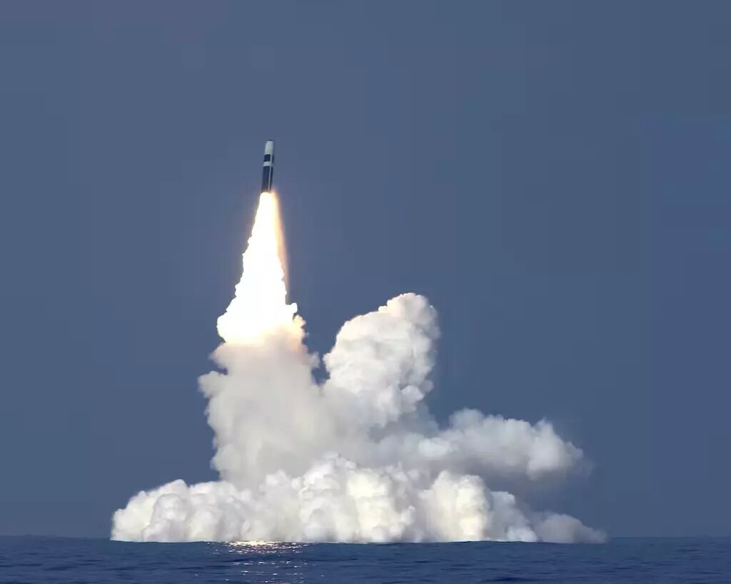 Пуск Trident II D5 на подводной атомной лодке HMS Vanguard. Фото: Минобороны Великобритании