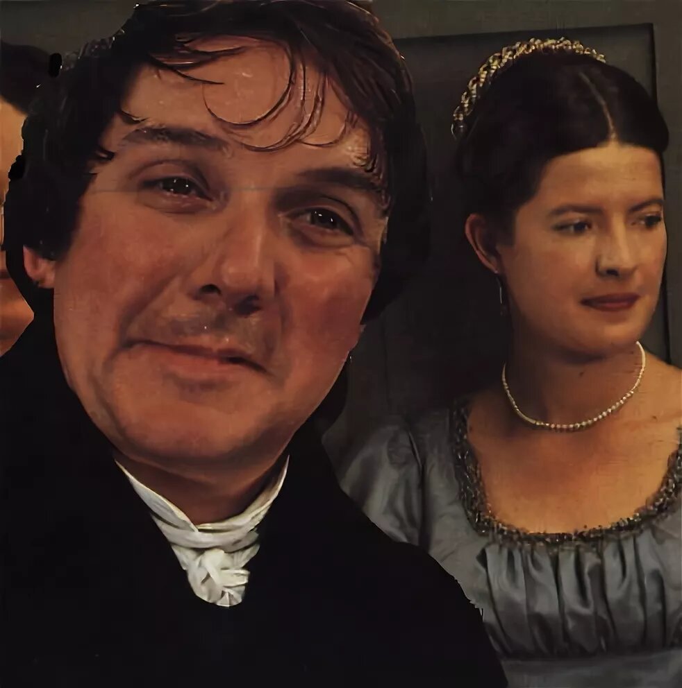 Эка их обоих корёжит. А мистер Коллинз совсем непрост, глаза хитрована выдают!