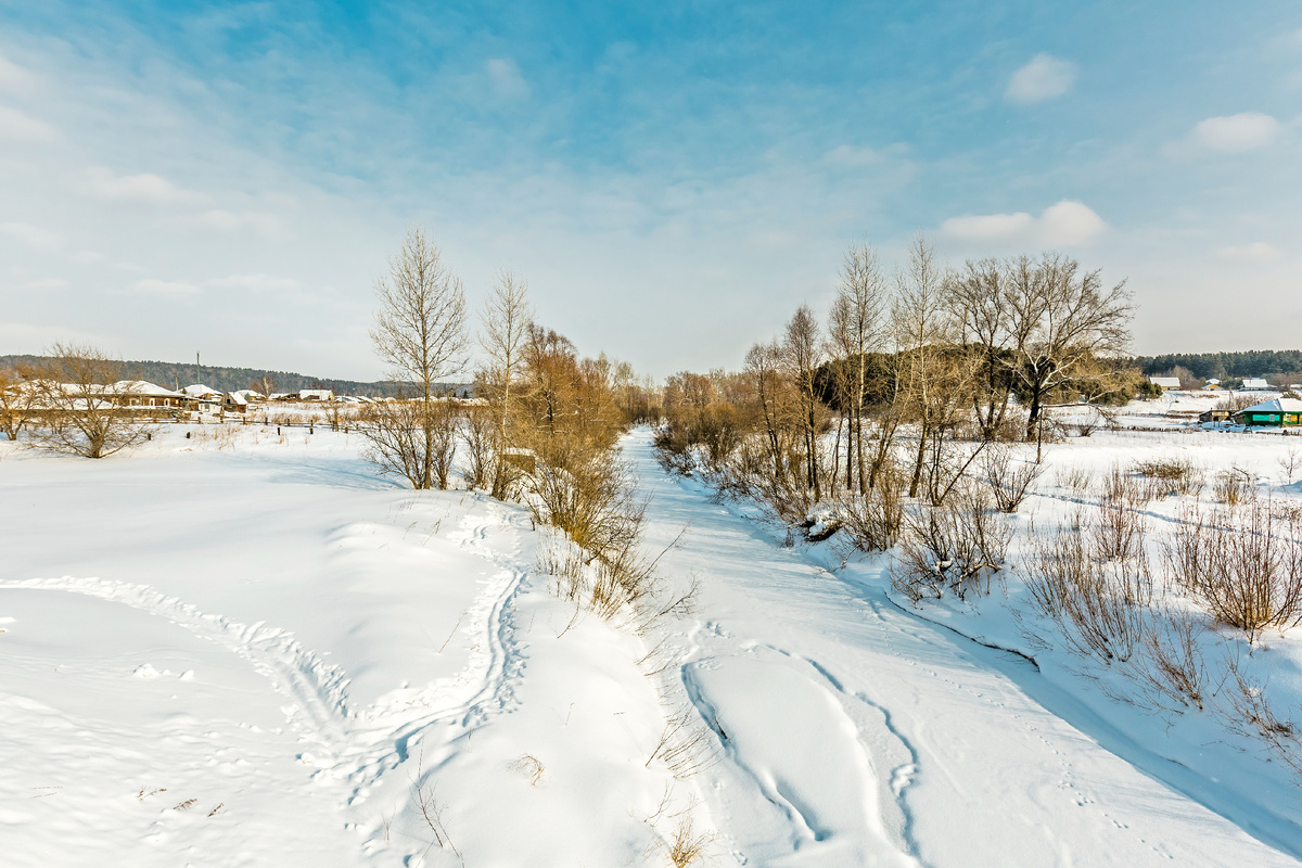 Село Усть-Чём, река Чём. Искитимский район Новосибирской области. Западная Сибирь.