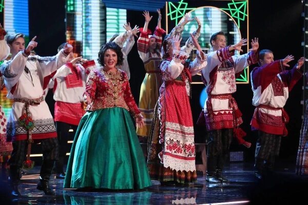 Надежда Бабкина во время юбилейного концерта в своём театре. Обложка © ТАСС / Михаил Терещенко