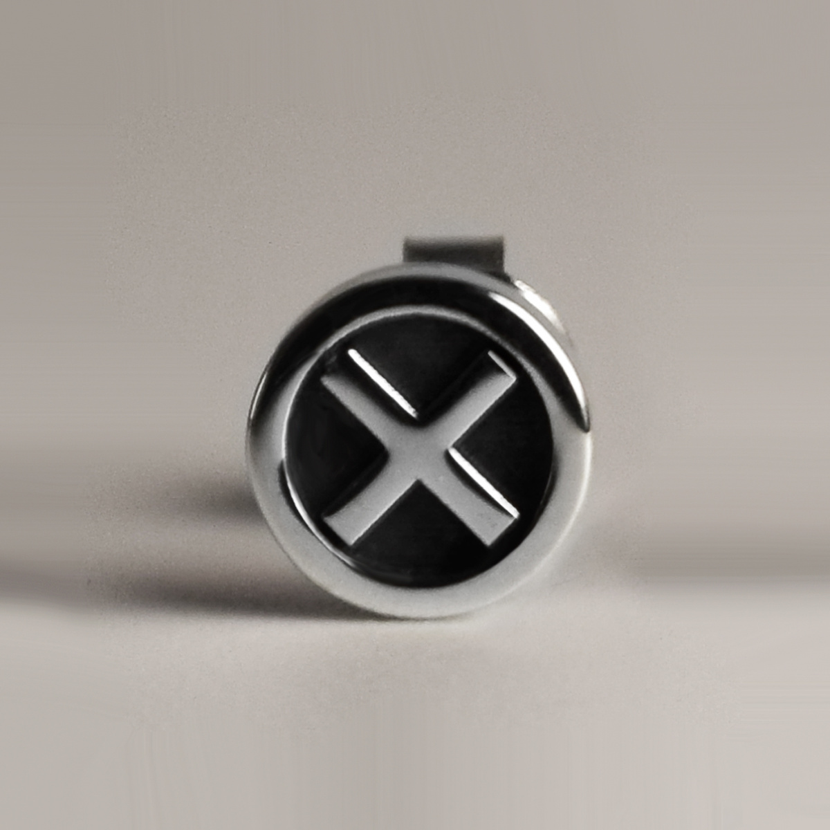 Моносерьга "Крестик"