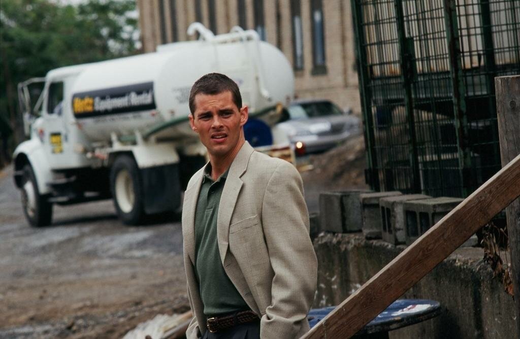 Кадр из фильма «Пересечение 10-й и Вульф» (2006)