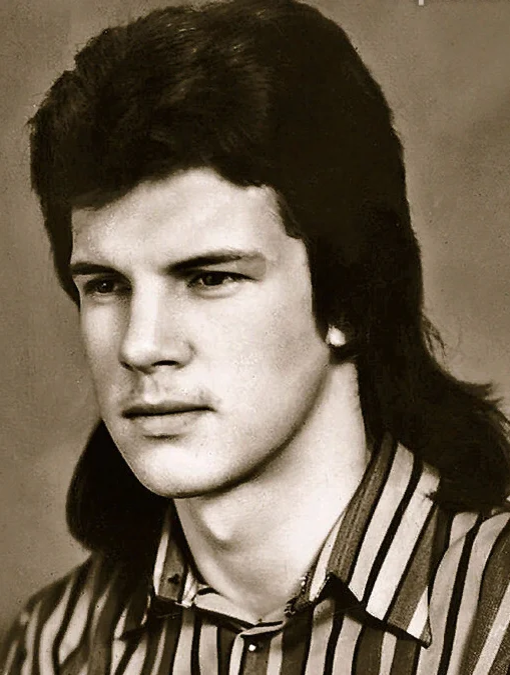 Анатолий Котенёв в молодости