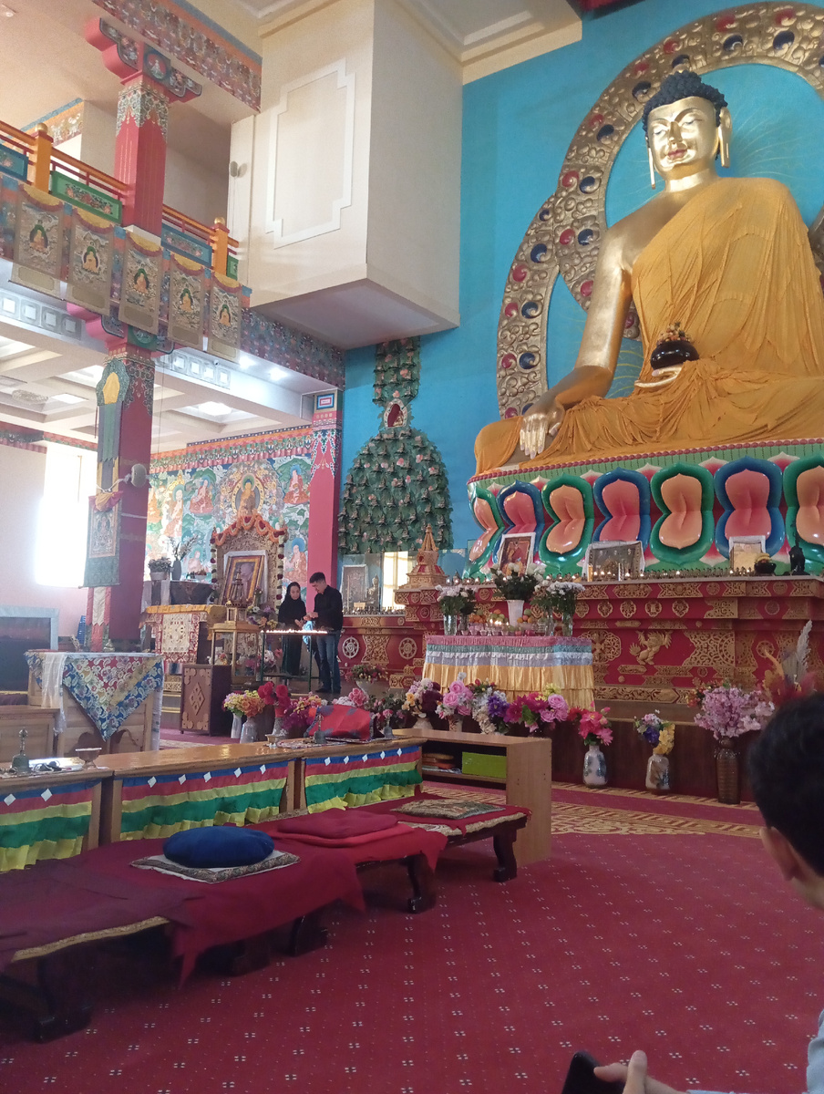 Сегодня в золотой обители Будды Шакьямуни 🙏🙏🙏