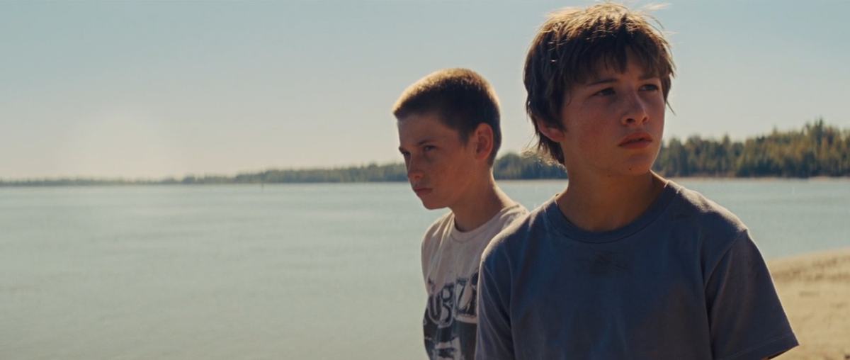 Кадр из фильма "Мад" 2012 г. реж. Джефф Николс