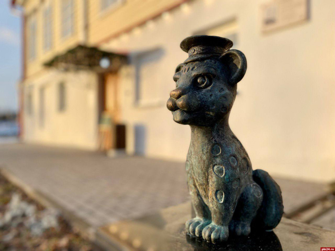 Барсик-почтальон в Пскове