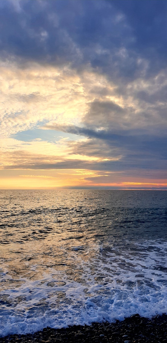 Сириус, Имеретинская набережная, март 2025 г. Фото нашей подписчицы Марины.