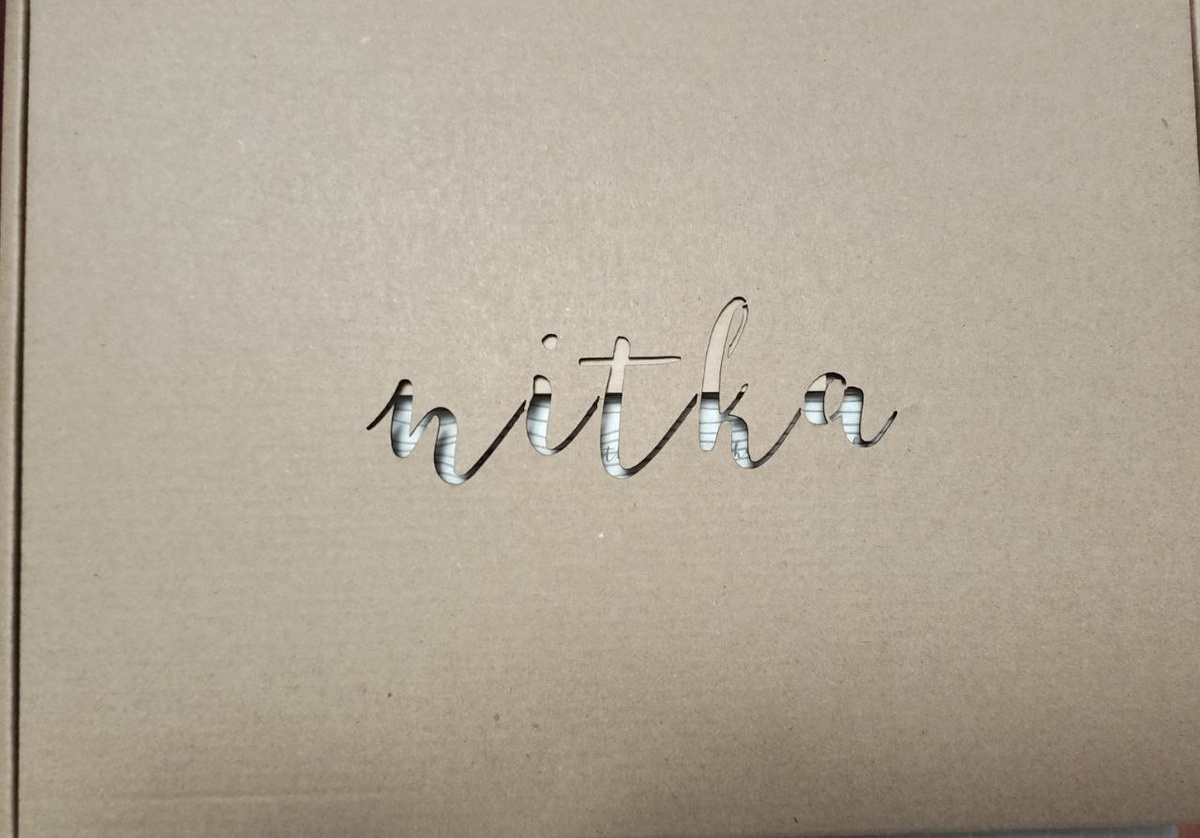 брендированная коробочка