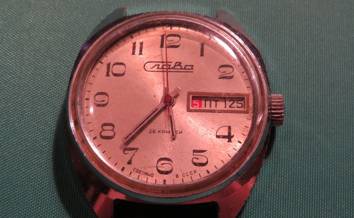 Часы "Слава"