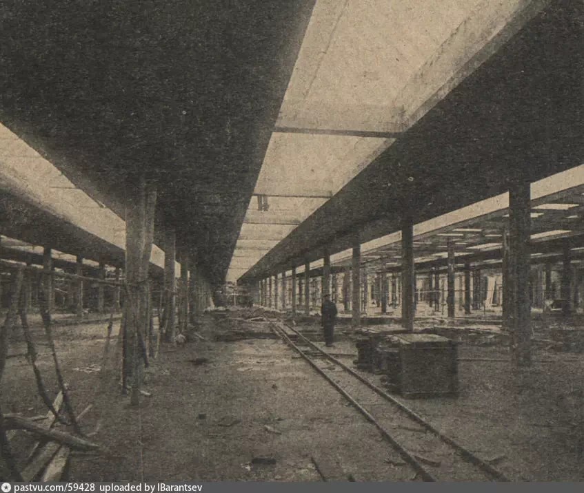 1916. Строительство завода АМО (Автомобильное Московское Общество).