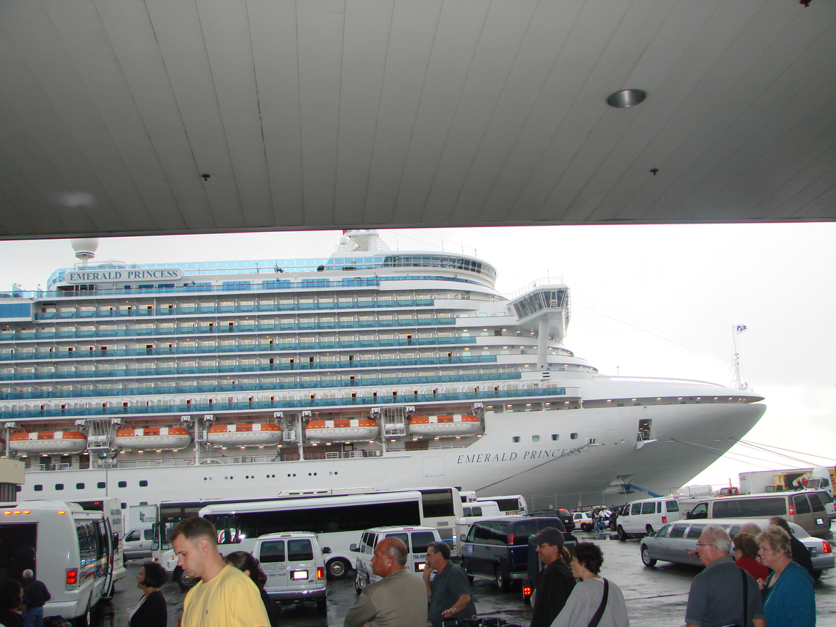 Майами. Форт-Лодердейл. Путешествие по Карибскому морю.