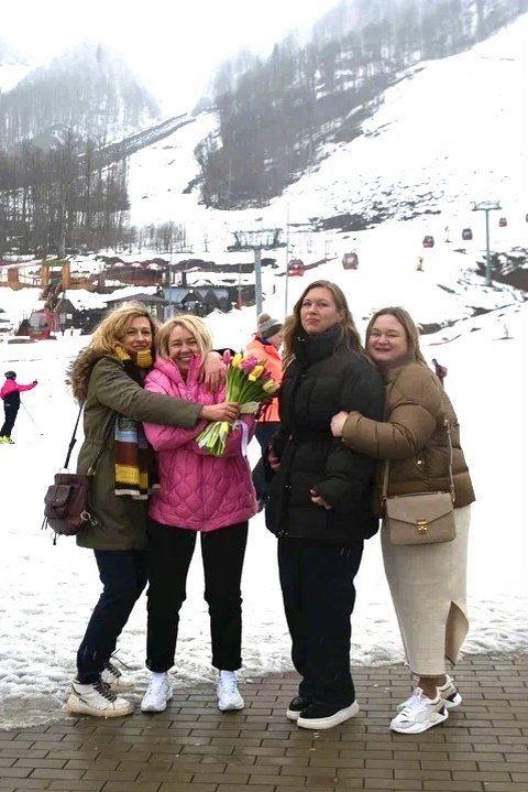 8 марта с подругами на Красной Поляне