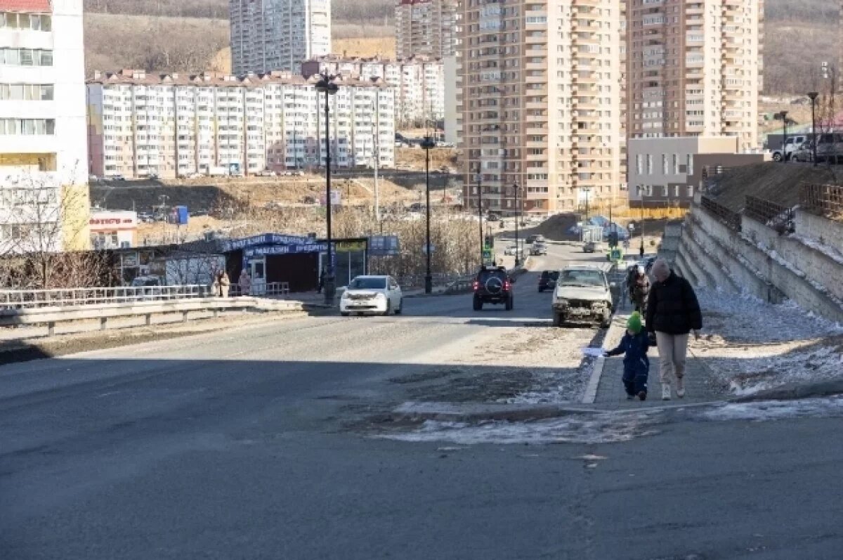    Во Владивостоке объявлен конкурс на ремонт улицы Анны Щетининой