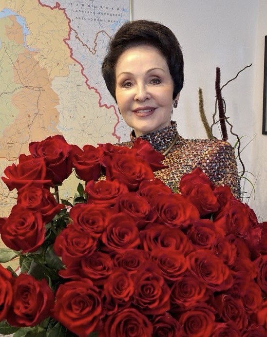    Галина Резяпова поздравила женщин с 8 марта