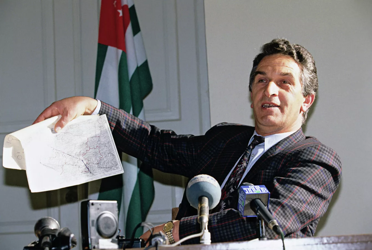 Владислав Ардзинба 