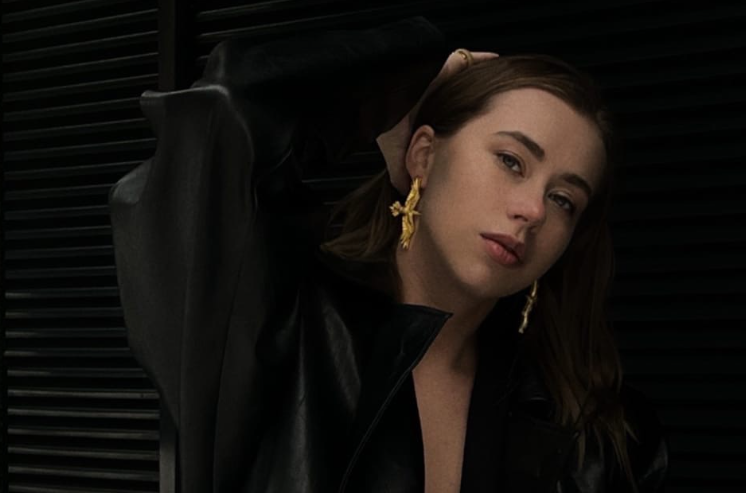    Блогера Митрошину родом из Петрозаводска задержали по делу об отмывании денегМВД России