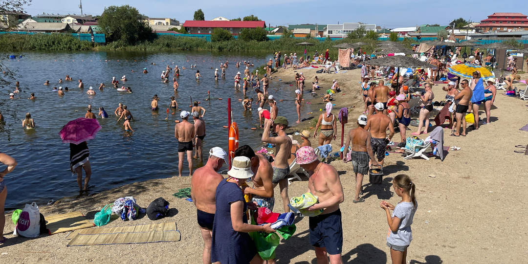 Соль, грязь и арбузы. Незаслуженно забытый город-курорт России на границе с Казахстаном, где можно купаться, загорать и оздоровиться