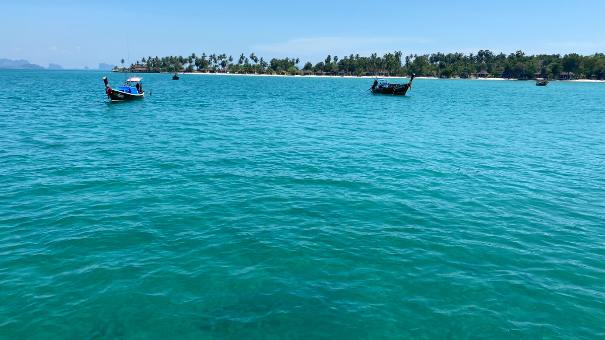 "Мальдивская часть" острова